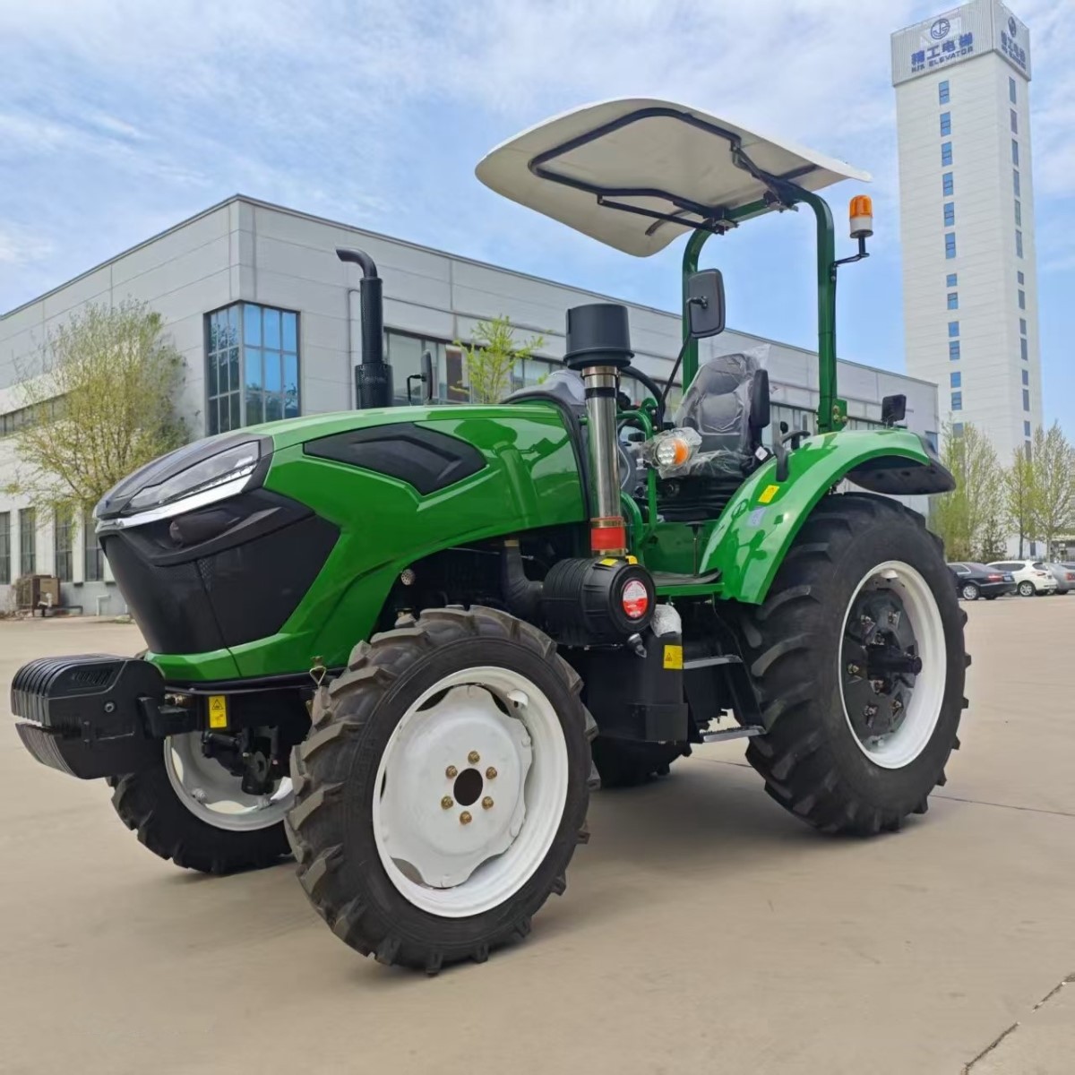 30HP 40HP 50HP 60HP مزرعة زراعية جرار صغير عجلة جرار جرار صغير 4WD بستان صغير أربع عجلات جرارات زراعية